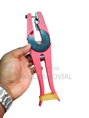 Tagging Tool/ Ear Tags Applicator