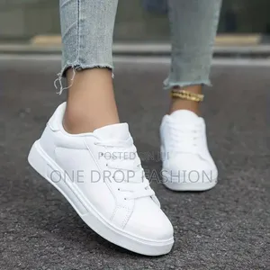 Light Fashion Sneakers