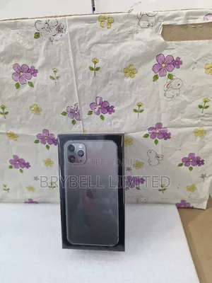 New Apple iPhone 11 Pro Max 256 GB Green