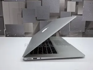 Laptop Apple MacBook Air 8GB Intel Core I5 SSD 256GB