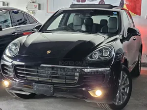 Porsche Cayenne Platinum Edition AWD 2017 Black