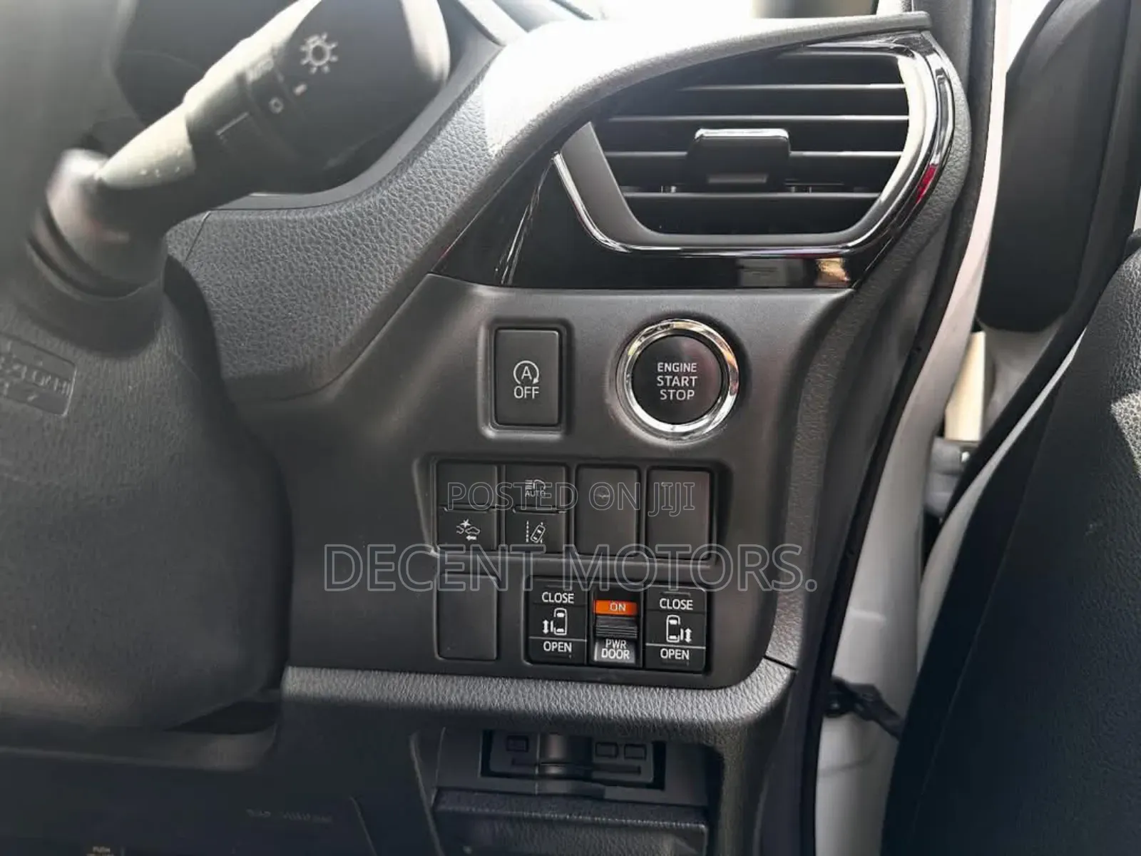 Toyota Voxy 2018 White
