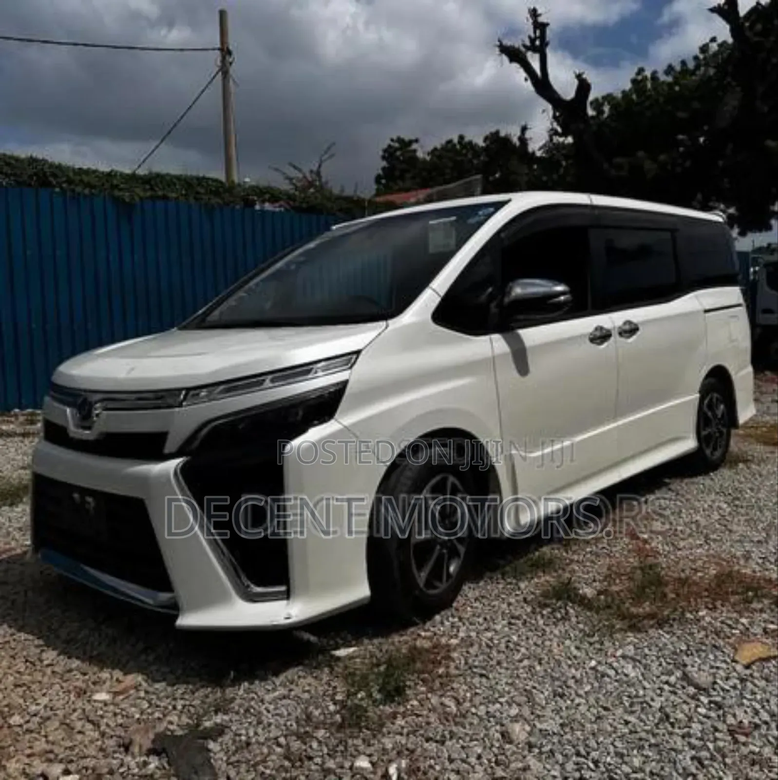Toyota Voxy 2018 White