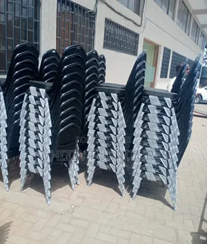 Conference Chairs CONFERENCE CHAIRS (Black)
