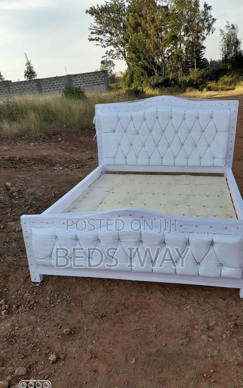 White Beautiful 5x6 Bed