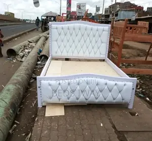 5x6 Chester Bed White Pure