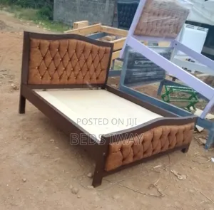 Brown Brownish 5x6 Chester Bed