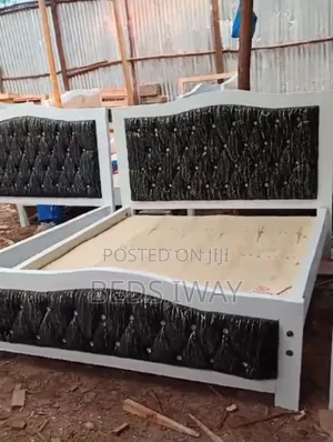Blackish 5x6 Chester Bed
