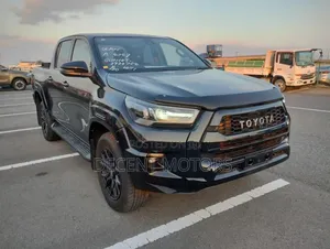 Toyota Hilux 2.4 Diesel 2020 Green