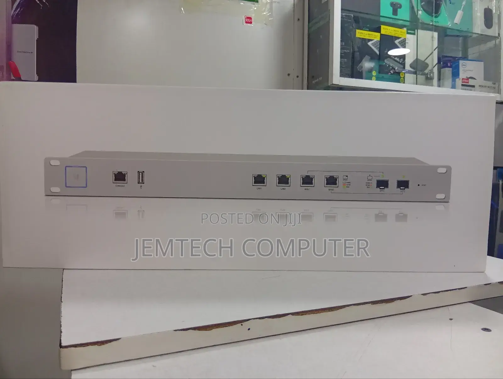 Ubiquiti Unifi Security Gateway Pro USG-PRO-4