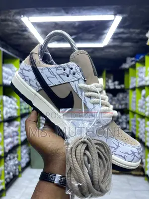 Nike Sb Dunk Travis Scott* *Size 38-45*