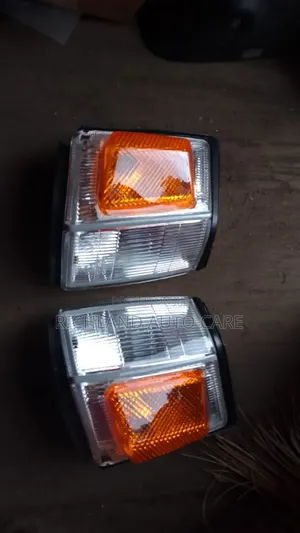 Subaru Leon Cornerlamp