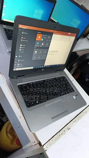 Laptop HP 14-Dq2031tg 4GB Intel Core I5 HDD+SSD 320GB