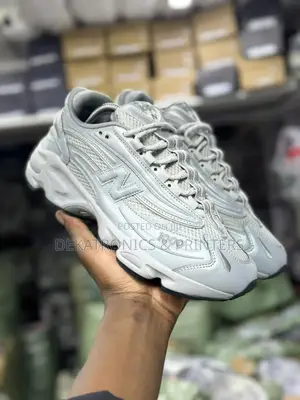 New Balance 1000