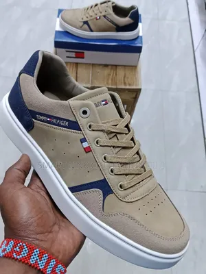 Tommy Hilfiger Casual's 