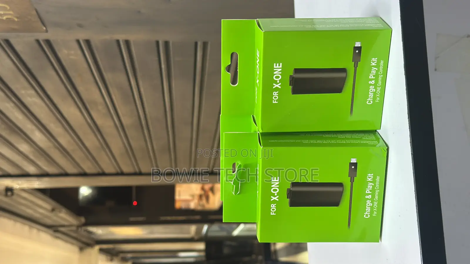 Xbox One Charge and Play Kit