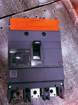 Schneider McCb 160a