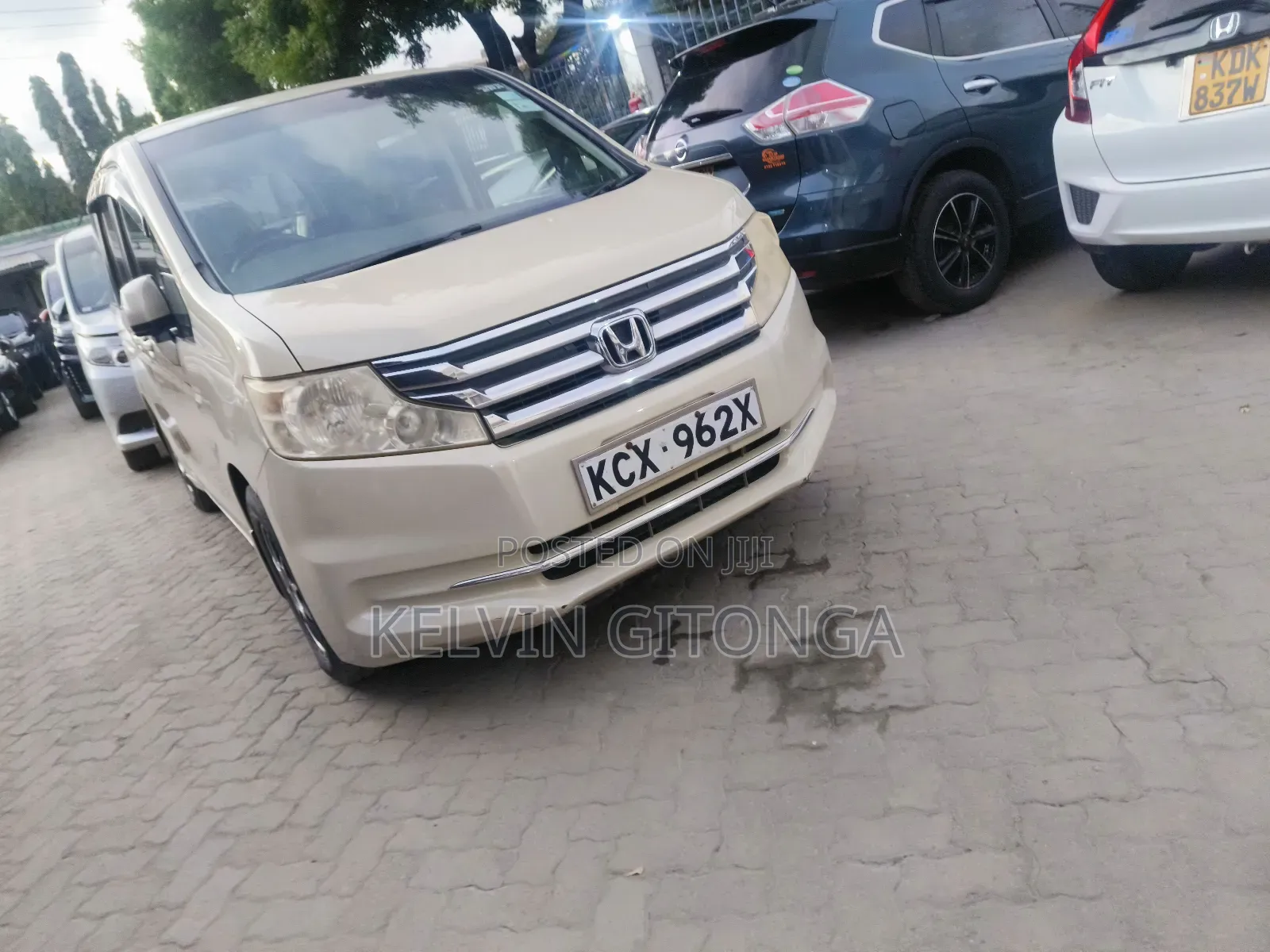 Honda Stepwgn 2012 Brown