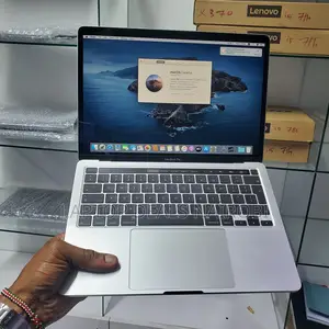 Laptop Apple MacBook Pro 2020 32GB Intel Core I7 SSD 512GB