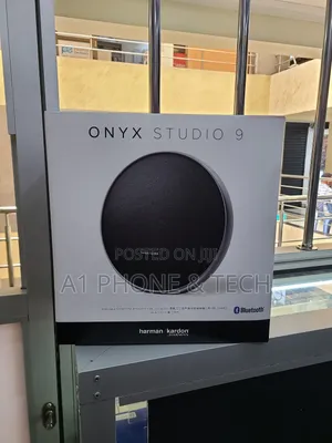 Onyx Studio 9