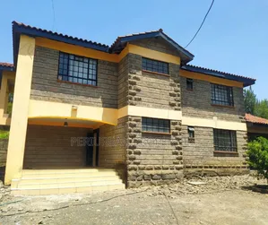5bdrm Bungalow in Nyuat Estate, Rimpa for sale