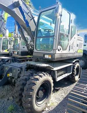 Excavator,15tns , 110,000$ Plus VAT