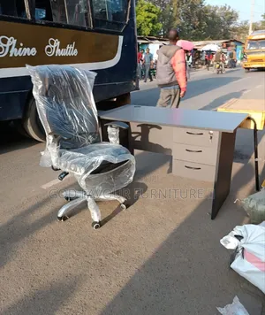 1 Meter Office Table With Leather Chair Gy2za