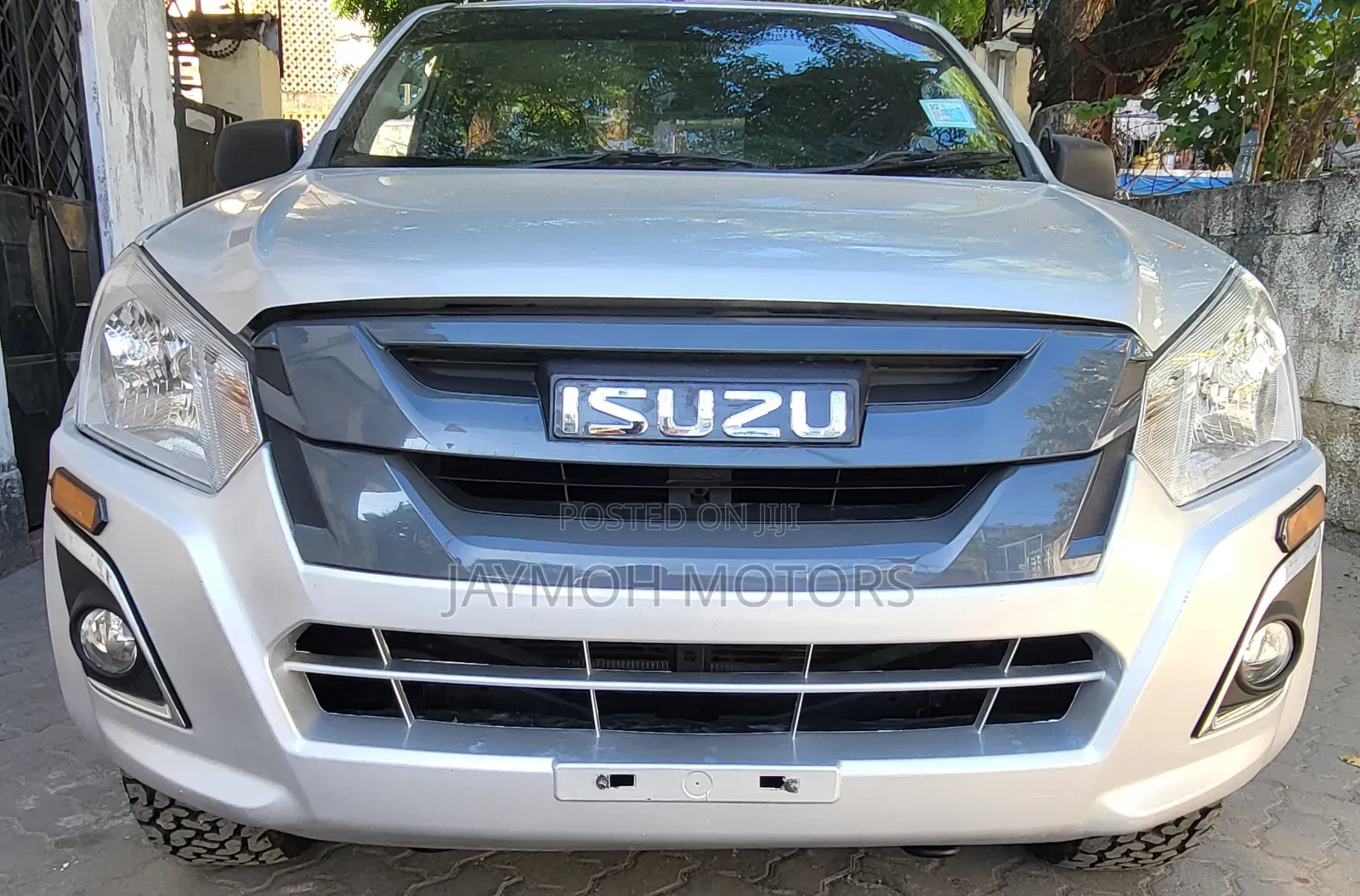 Isuzu D-MAX 2022 Silver
