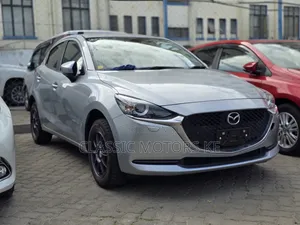 Mazda Demio 2019 Silver