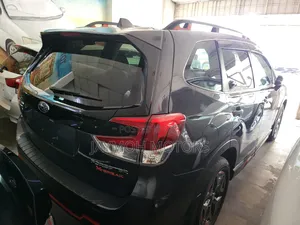 Subaru Forester 2018 Gray