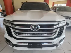 Toyota Land Cruiser 2023 White