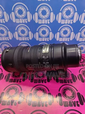 Nikon 70-200 F.2.8 Lens With All Caps and Hood