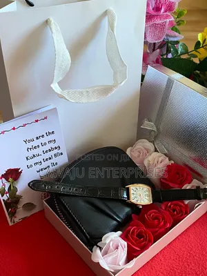 Ladies Valentine's Gift Set With Black Watch