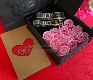 Couples Valentine's Gift Set With Pink Roses