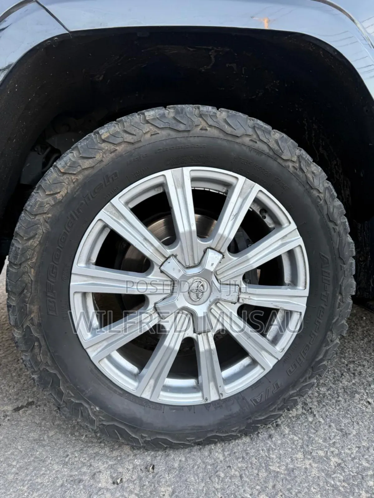Toyota Land Cruiser 2011 Black