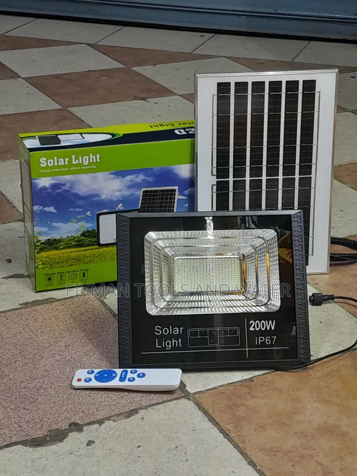 Led Solar Flood Light 200 Watts With Sensor 18 HRS Bright