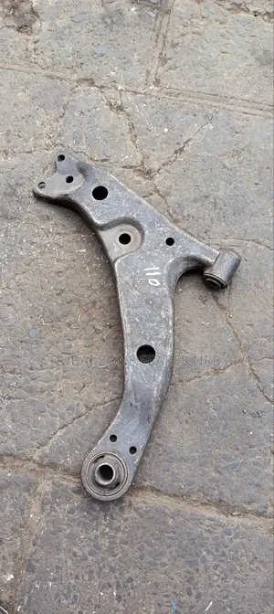 Corolla 11 Ae110,Ae100,E90,E80 Arms.