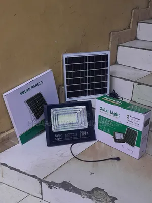 Automatic Solar Light 300w  With Sensor And Remote 18hrs
