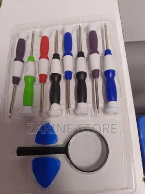 Screw Drivers 8 Pieces
