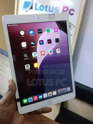 Apple iPad 10.2 (2019) 128 GB Silver