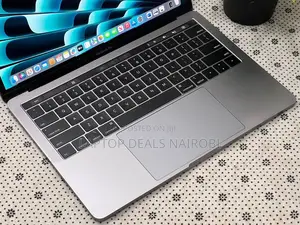 Laptop Apple MacBook Pro 2019 8GB Intel Core I5 SSD 256GB