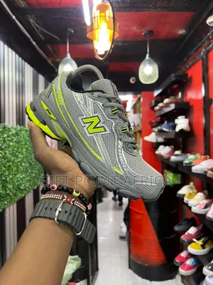 New Balance 740 Unisex Sneakers