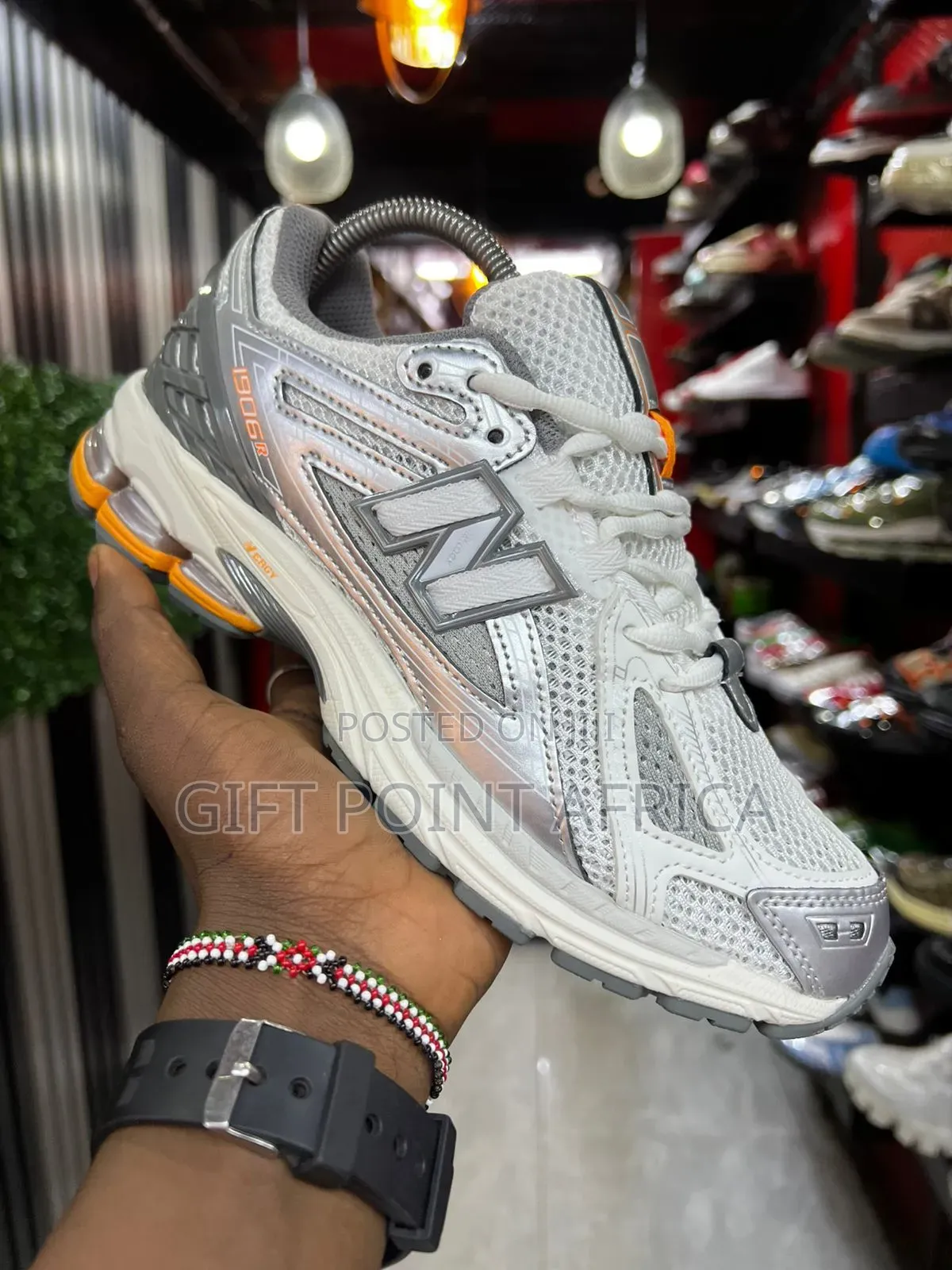 New Balance 1906 Sneakers
