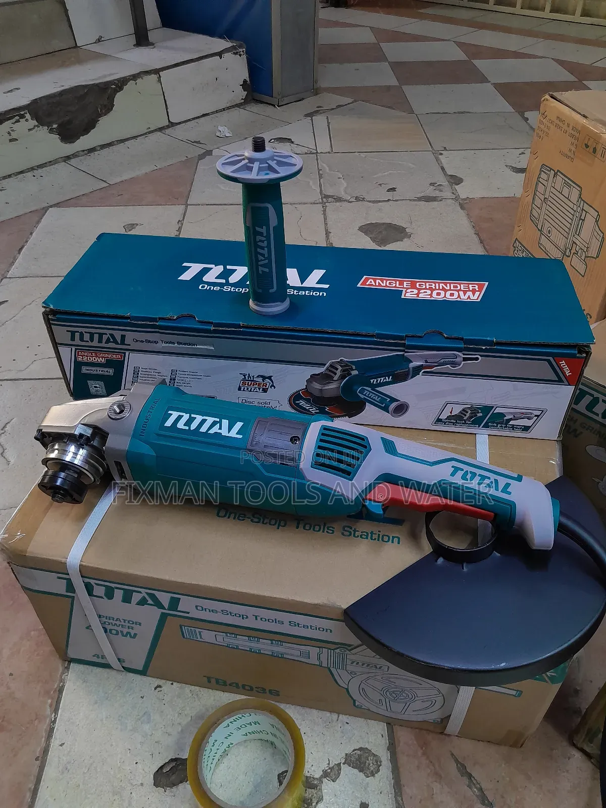 Powerful Total Angle Grinder 2200W 9 Inches