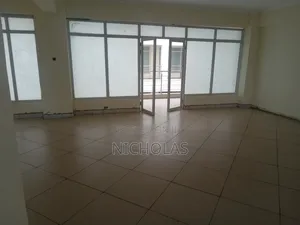 Showrooms, Warehouse and Offices Tolet
