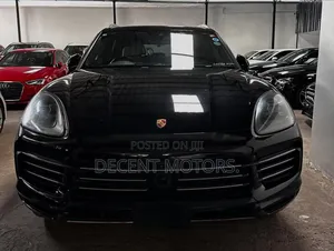 Porsche Cayenne Platinum Edition AWD 2018 Black