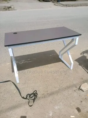 1.2m Office Table Desk White Metallic Yg4re