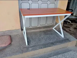 1.2m Brown Office Table Desk With White Metallic Base Hj5tr