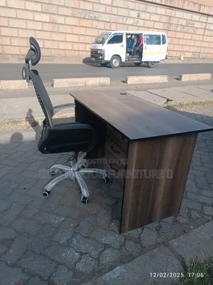 Quality 1.2m Office Desk With High Back Headrest Chair Qj9tg