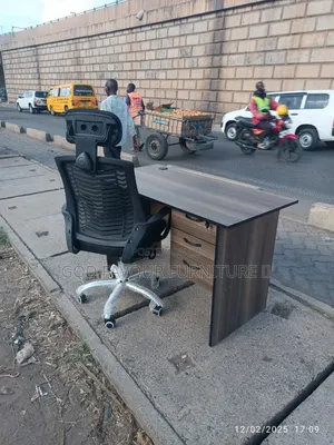 Elegant 1.2m Office Desk With Headrest Chair Kj2ws